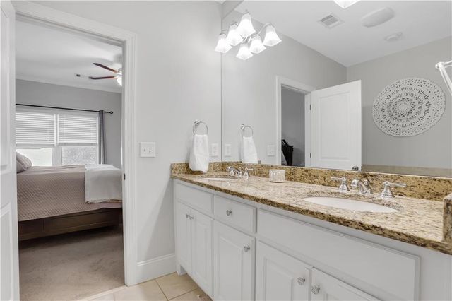 1542 Ridenour Parkway NW, Kennesaw, GA 30152