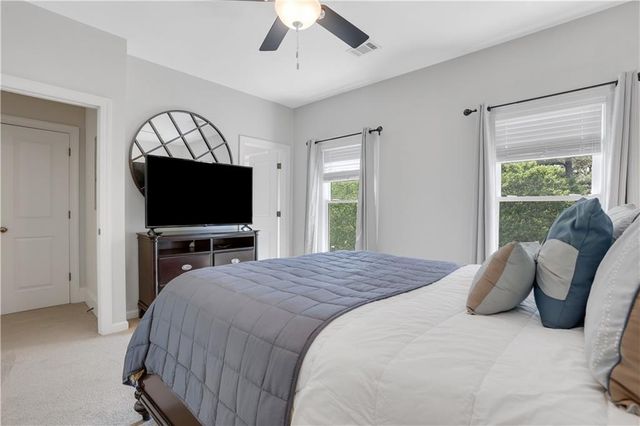 1542 Ridenour Parkway NW, Kennesaw, GA 30152