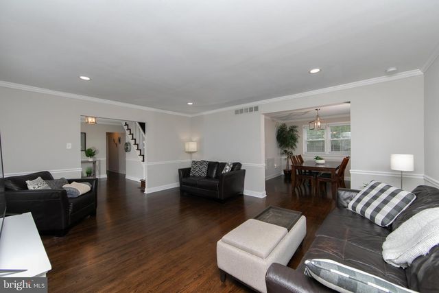 1905 MORRIS DR, Cherry Hill, NJ 08003
