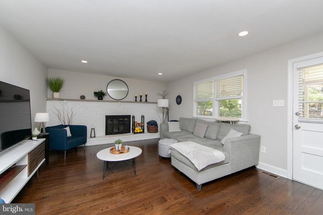 1905 MORRIS DR, Cherry Hill, NJ 08003