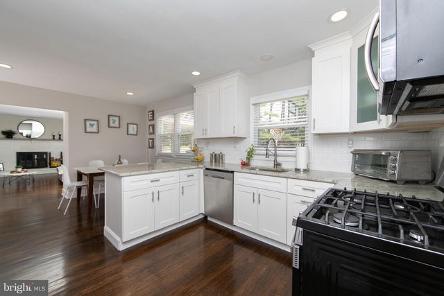 1905 MORRIS DR, Cherry Hill, NJ 08003