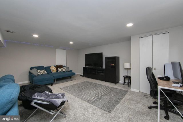 1905 MORRIS DR, Cherry Hill, NJ 08003
