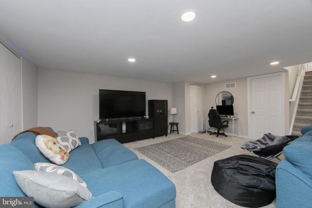 1905 MORRIS DR, Cherry Hill, NJ 08003
