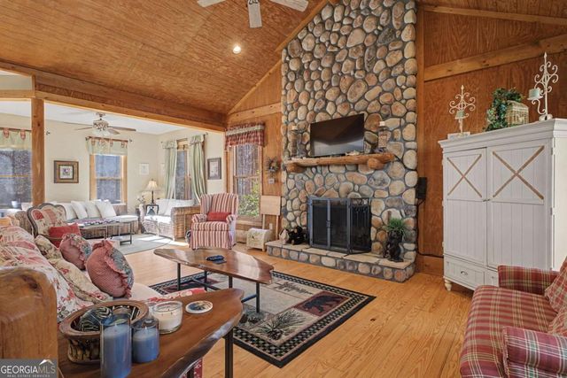 640 Quail Cove Drive, Jasper, GA 30143