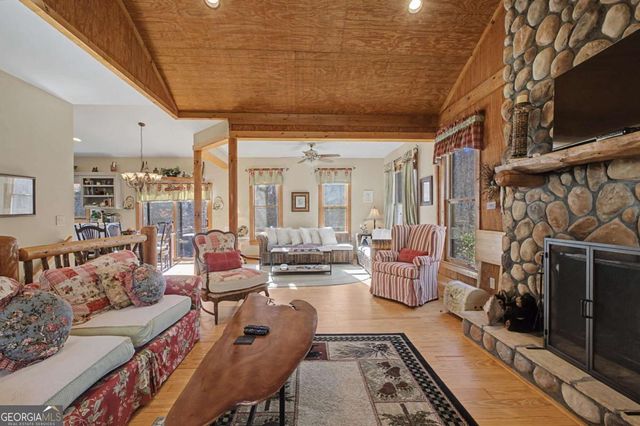 640 Quail Cove Drive, Jasper, GA 30143