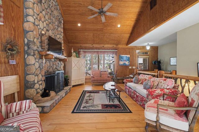 640 Quail Cove Drive, Jasper, GA 30143