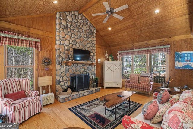 640 Quail Cove Drive, Jasper, GA 30143