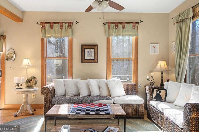 640 Quail Cove Drive, Jasper, GA 30143