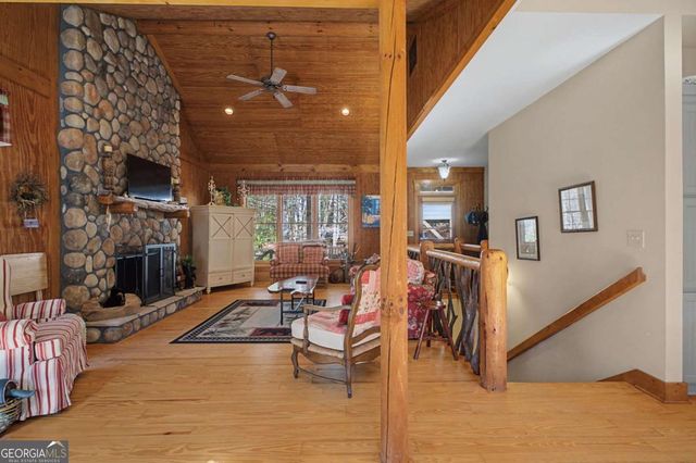 640 Quail Cove Drive, Jasper, GA 30143