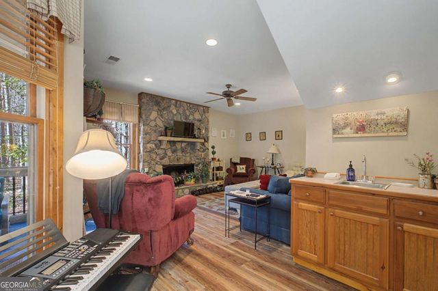 640 Quail Cove Drive, Jasper, GA 30143