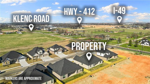647 Primitivo Avenue, Tontitown, AR 72762