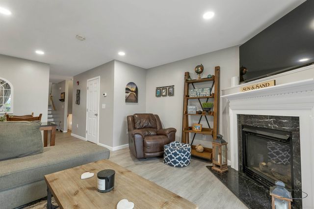 17 Sullivan Way Unit 3, Laconia, NH 03246