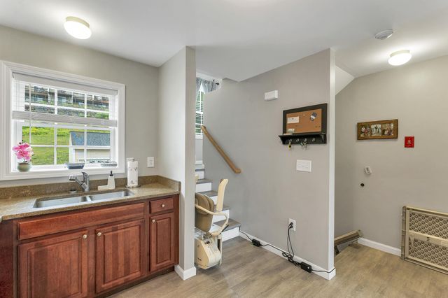 17 Sullivan Way Unit 3, Laconia, NH 03246