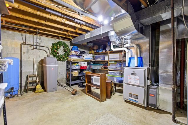 14687 National Road SE, Thornville, OH 43076