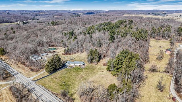 14687 National Road SE, Thornville, OH 43076