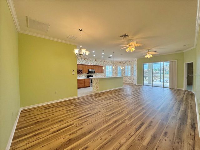 2595 SALZBURG LOOP, Winter Haven, FL 33884