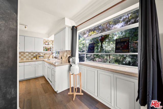 4308 ALCOVE Avenue 106, Studio City, CA 91604
