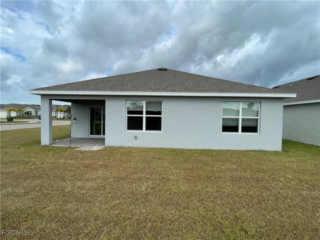 16645 Elkhorn Coral DR, North Fort Myers, FL 33903