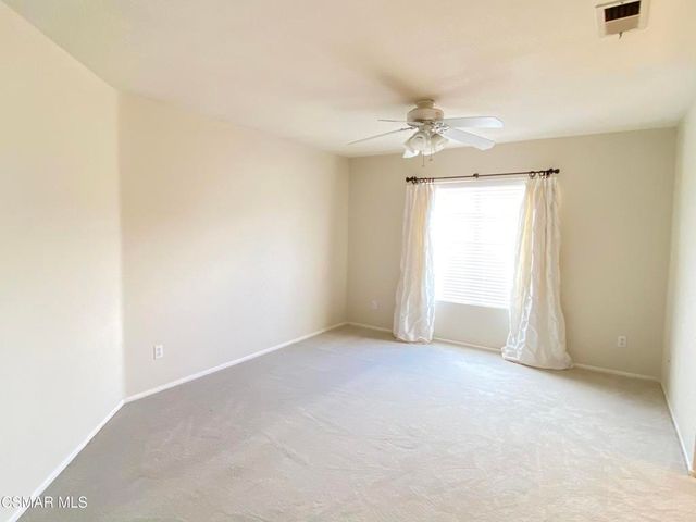 559 Yarrow Drive, Simi Valley, CA 93065
