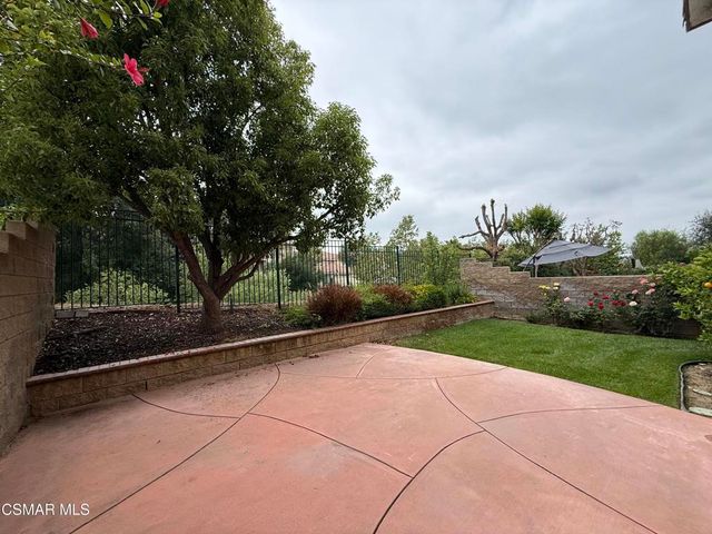 559 Yarrow Drive, Simi Valley, CA 93065