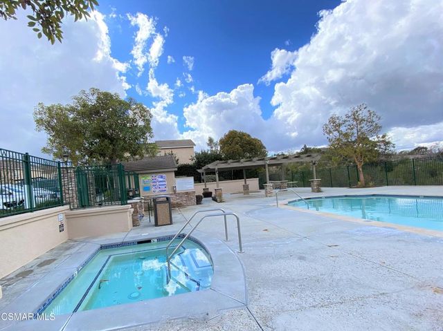 559 Yarrow Drive, Simi Valley, CA 93065