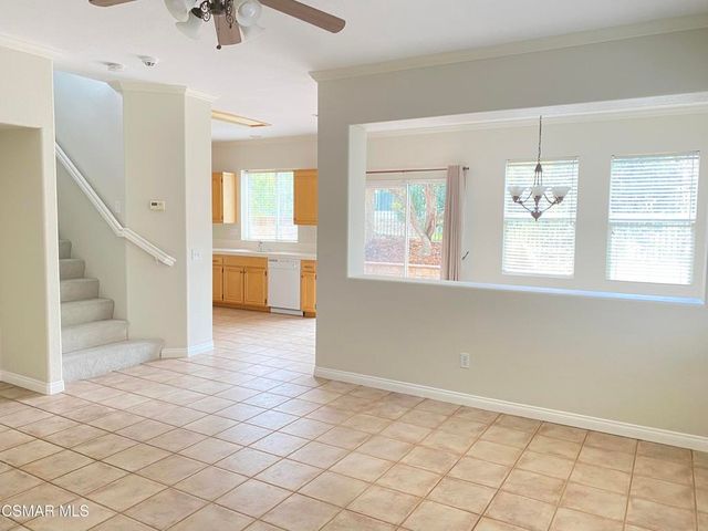 559 Yarrow Drive, Simi Valley, CA 93065