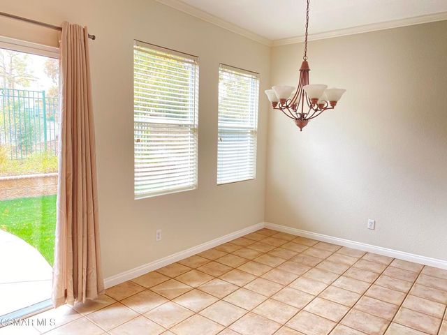 559 Yarrow Drive, Simi Valley, CA 93065