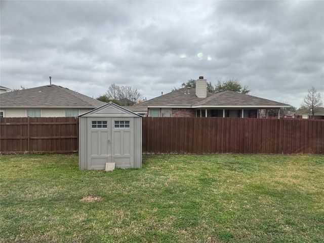 2001 Natchez Drive, Forney, TX 75126