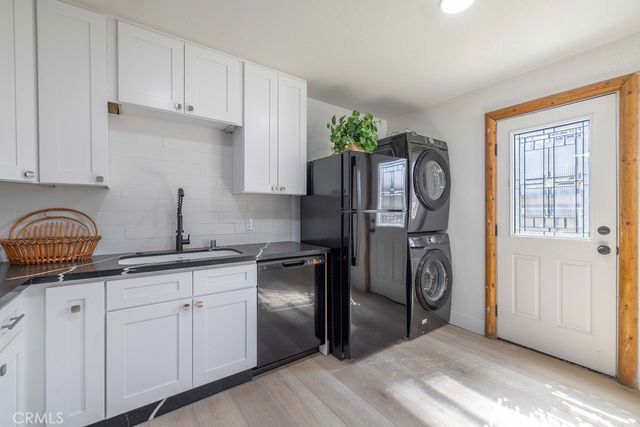 42692 Moonridge Road, Big Bear Lake, CA 92315