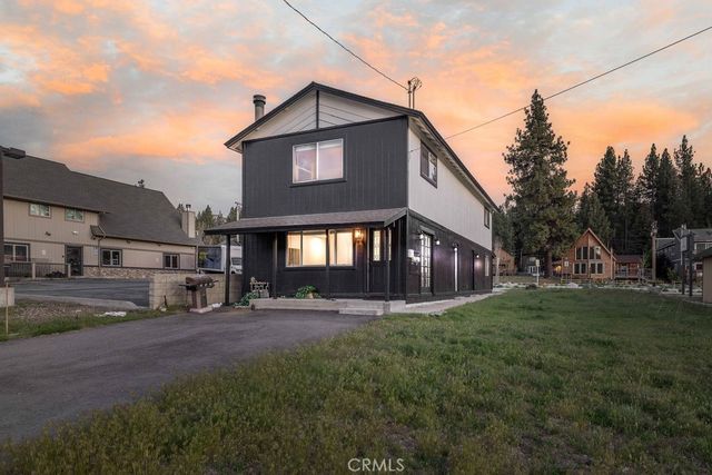 42692 Moonridge Road, Big Bear Lake, CA 92315