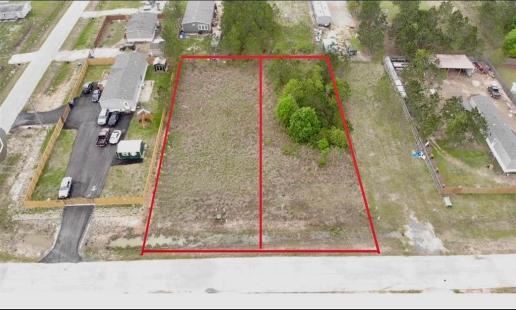 Image 1 of property listing at 1940 Road 5502, Cleveland, TX 77327