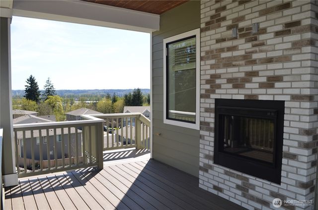 9520 38th Street E, Edgewood, WA 98371