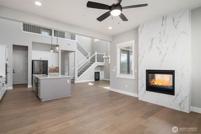 9520 38th Street E, Edgewood, WA 98371