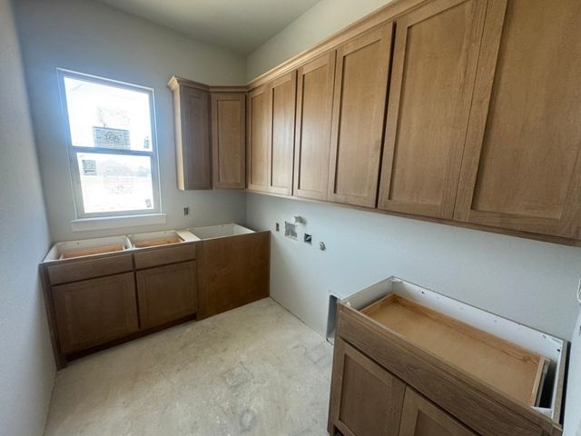 802 Westover Drive, Van Alstyne, TX 75495