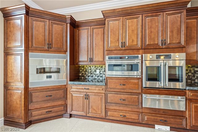 8574 Verde Park Circle, Las Vegas, NV 89129