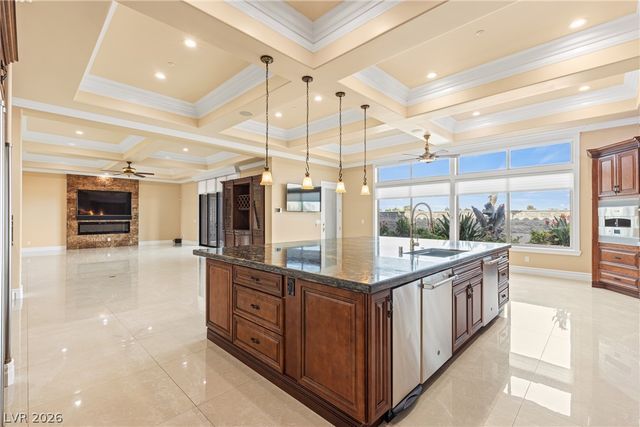 8574 Verde Park Circle, Las Vegas, NV 89129