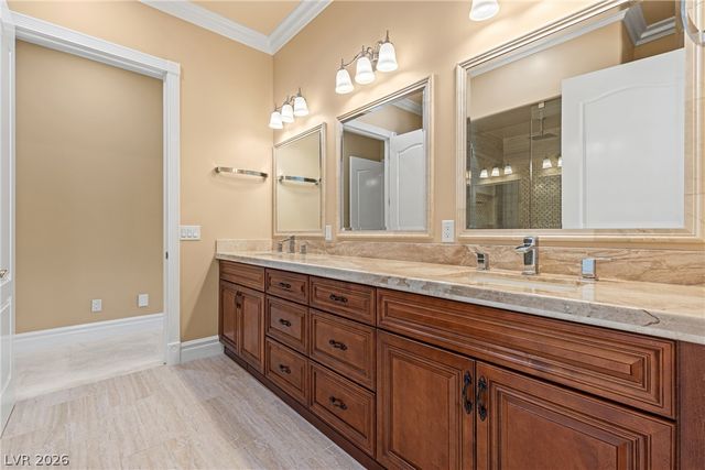 8574 Verde Park Circle, Las Vegas, NV 89129
