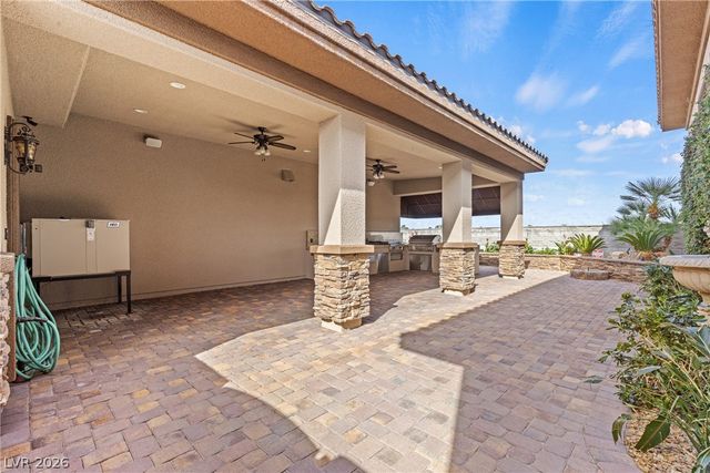 8574 Verde Park Circle, Las Vegas, NV 89129