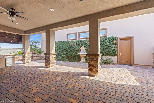 8574 Verde Park Circle, Las Vegas, NV 89129