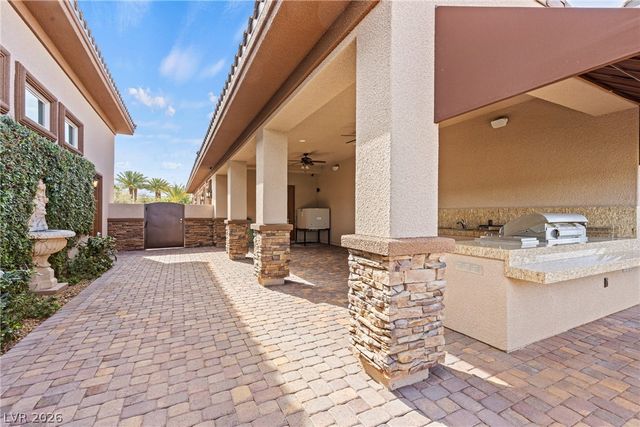 8574 Verde Park Circle, Las Vegas, NV 89129