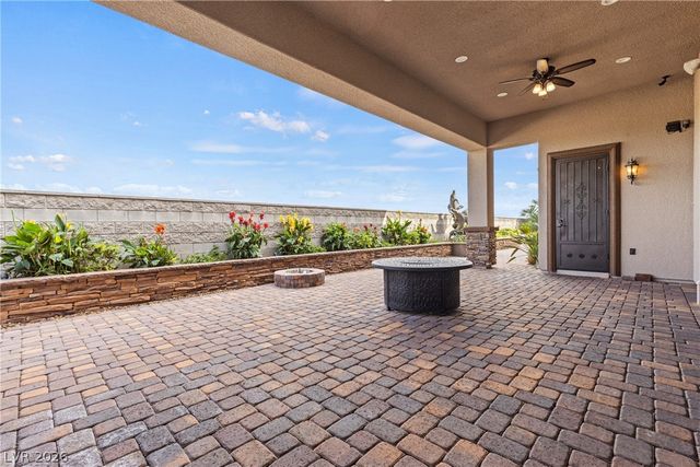 8574 Verde Park Circle, Las Vegas, NV 89129