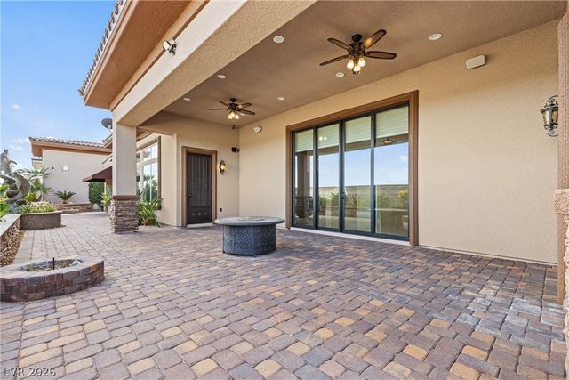 8574 Verde Park Circle, Las Vegas, NV 89129