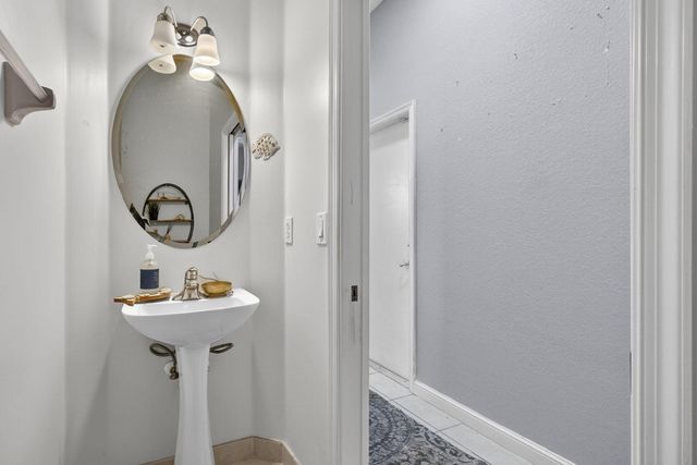 6637 Traveler Road, West Palm Beach, FL 33411