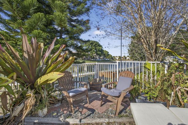 6637 Traveler Road, West Palm Beach, FL 33411