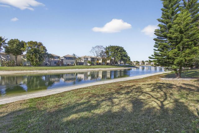 6637 Traveler Road, West Palm Beach, FL 33411