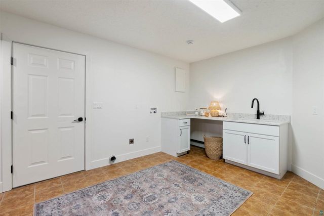 2166 Detroit St, Superior, WI 54880