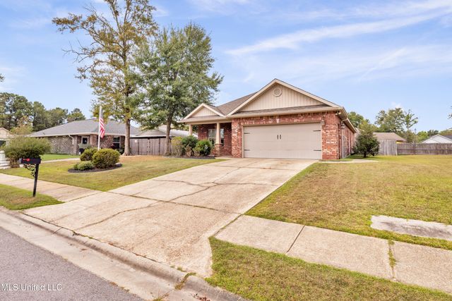 13707 Fox Hill Drive, Gulfport, MS 39503