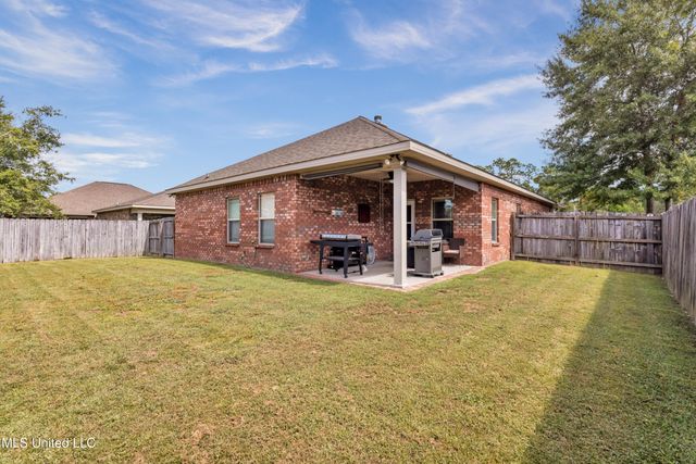 13707 Fox Hill Drive, Gulfport, MS 39503