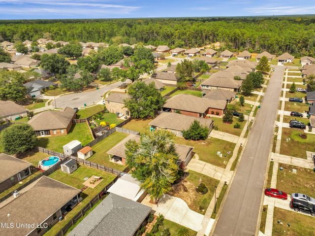 13707 Fox Hill Drive, Gulfport, MS 39503