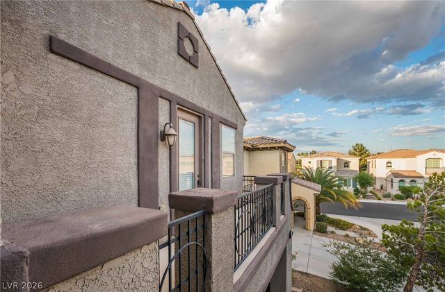 220 VIA MEZZA LUNA Court, Henderson, NV 89011